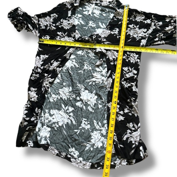 Spiritual Gangster Maya Black Floral Kimono Women’s One Size Swim Coverup Beachy - Picture 16 of 16